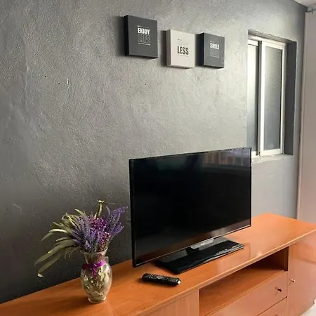 Tres Privadas 4huespedes 4huespedes 2huespedes Piso A Compartir La Laguna
